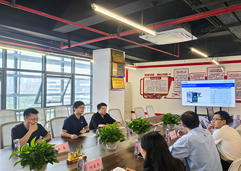 朗蔚光学与中飞院强强联合——探讨校企合作